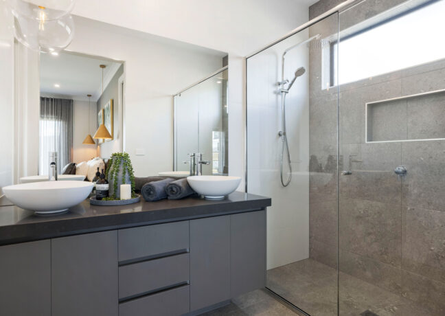 Caversham 307 Master Ensuite 