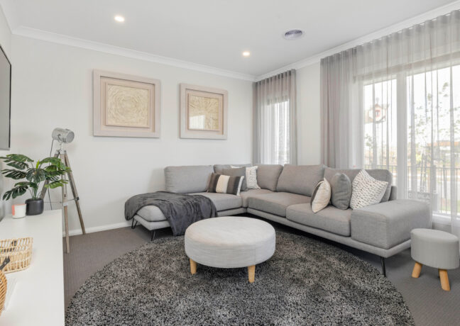 Hotham 200 Front Living 