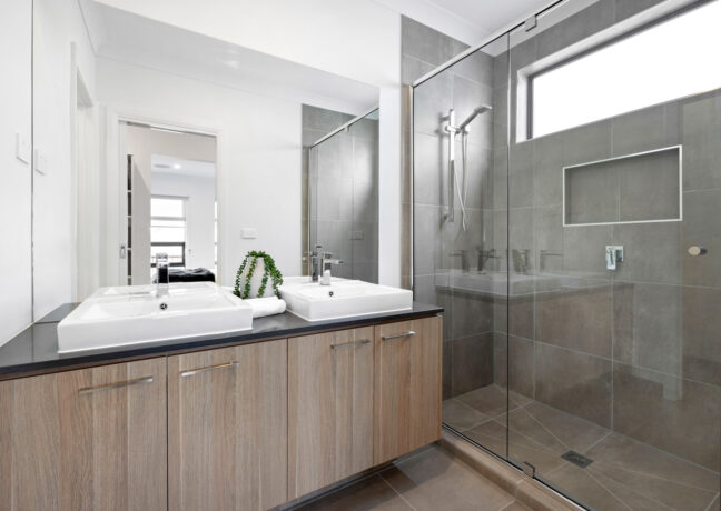 Morrison 226 Master Ensuite 