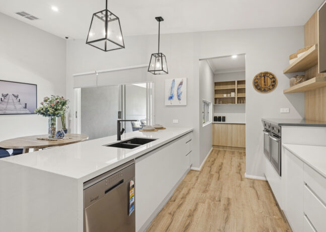 Williamson 216 Kitchen 