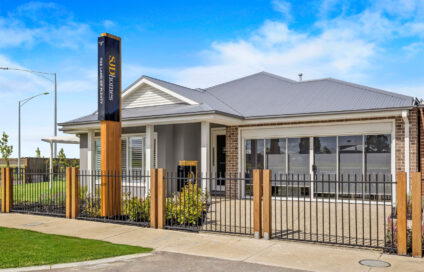 Caversham_Facade_1_Web-aspect-ratio-424-272