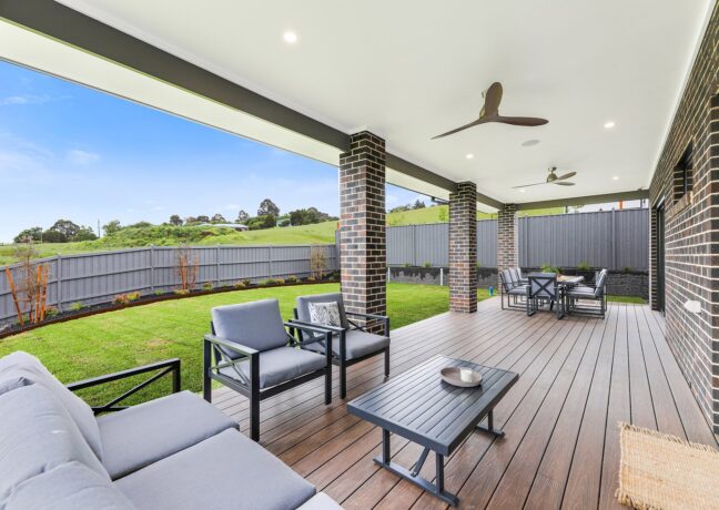 Holland 332 Alfresco