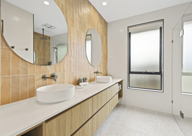 Mentone 334 Master Ensuite 