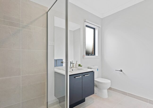 Savanna 223 Master Ensuite 