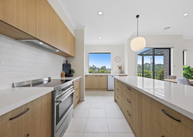 Morrison 282 Kitchen