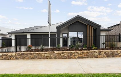 Morrison-254_Facade_WEB-scaled-aspect-ratio-424-272